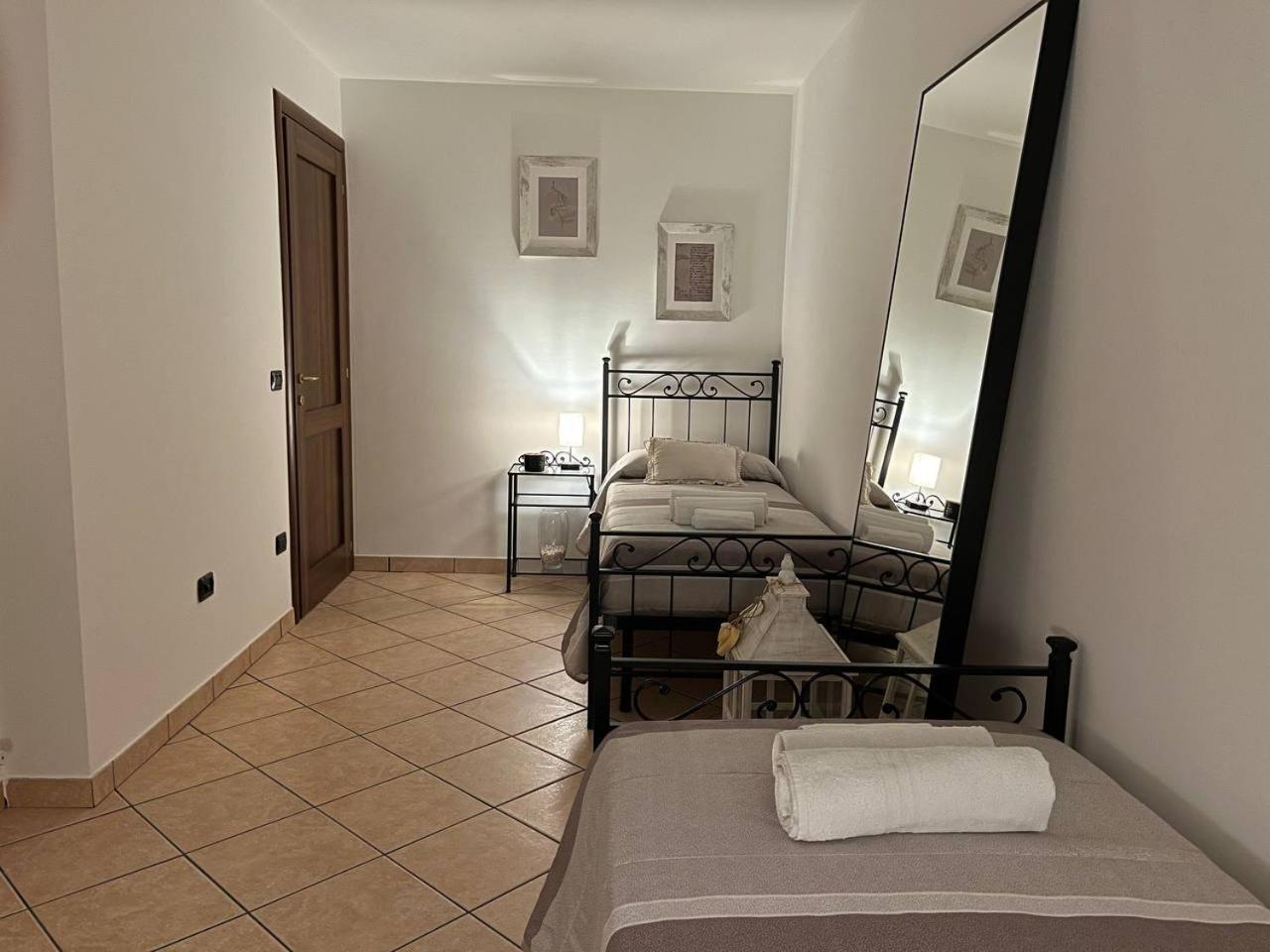 Le Terrazze Apartment เรกานาติ ภายนอก รูปภาพ